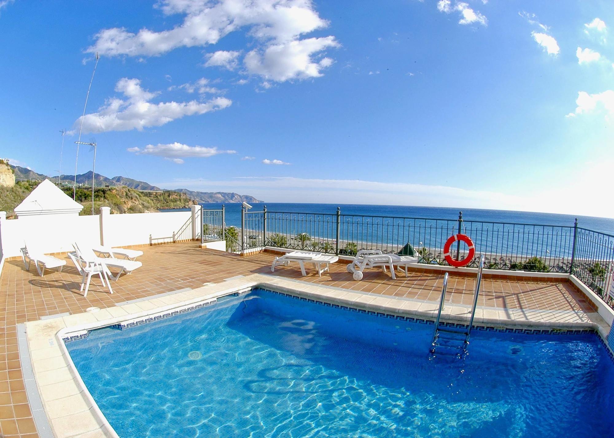 Apartamentos Hc Burriana Playa Нерха Экстерьер фото