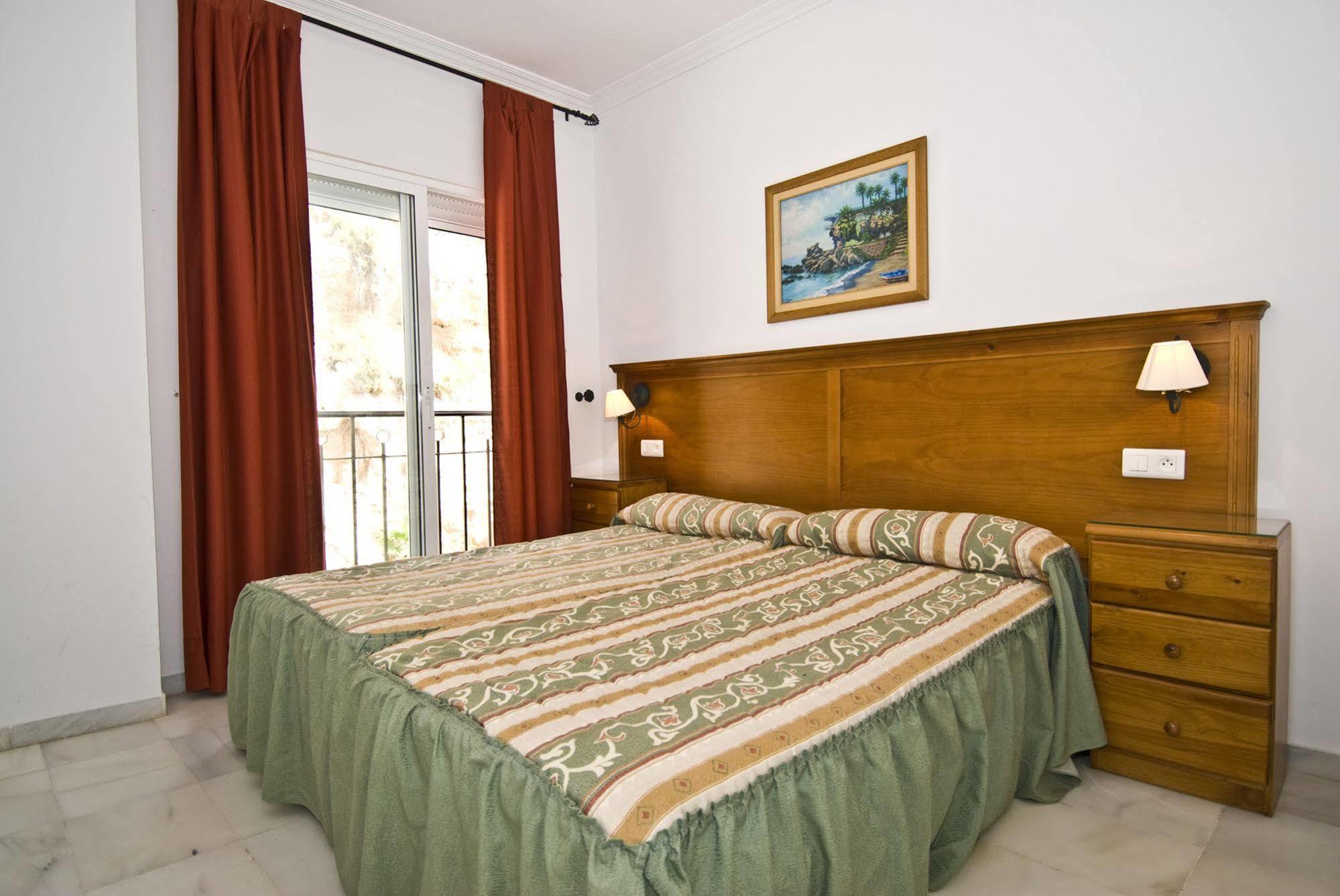 Apartamentos Hc Burriana Playa Нерха Экстерьер фото