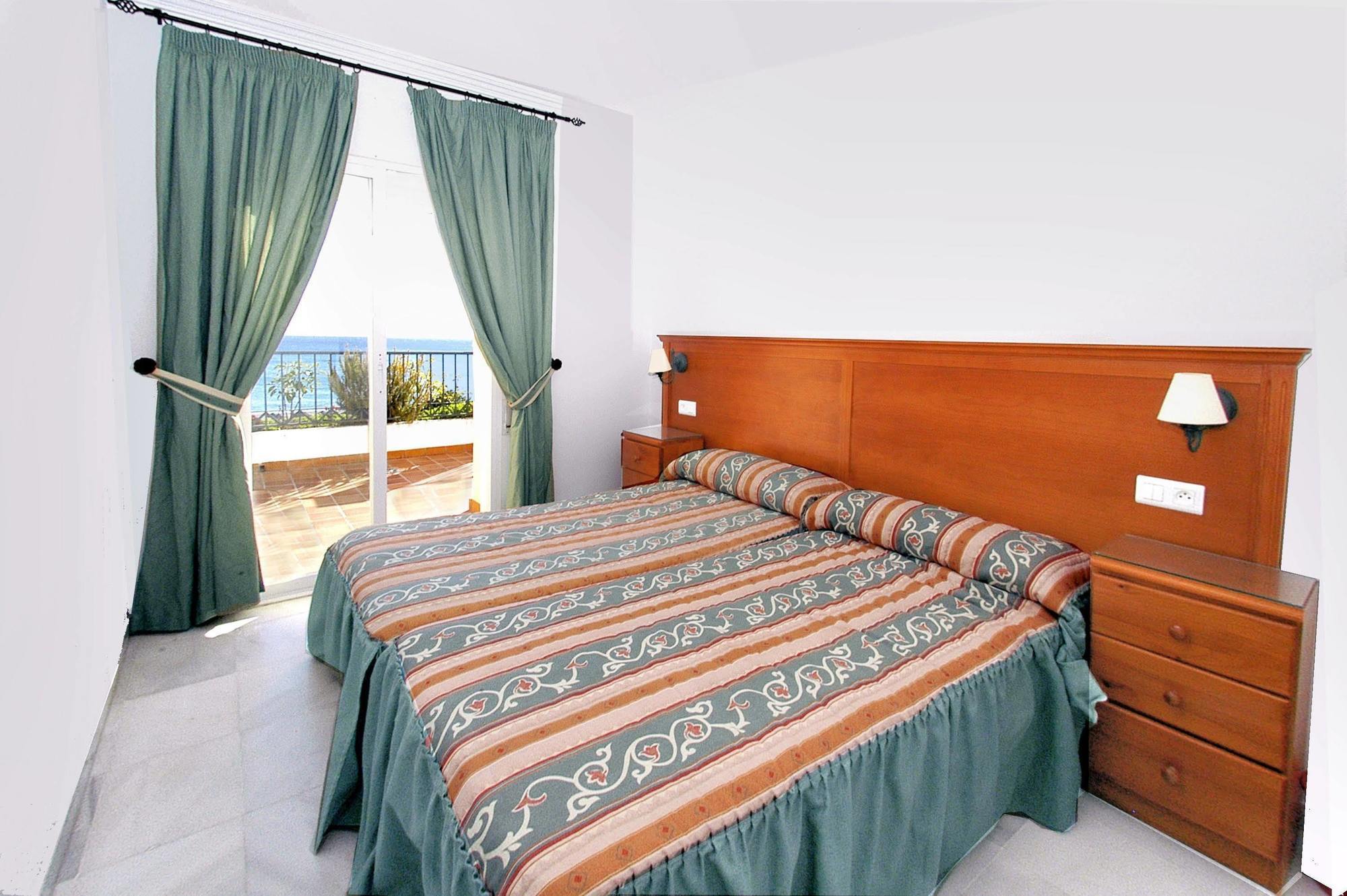 Apartamentos Hc Burriana Playa Нерха Экстерьер фото