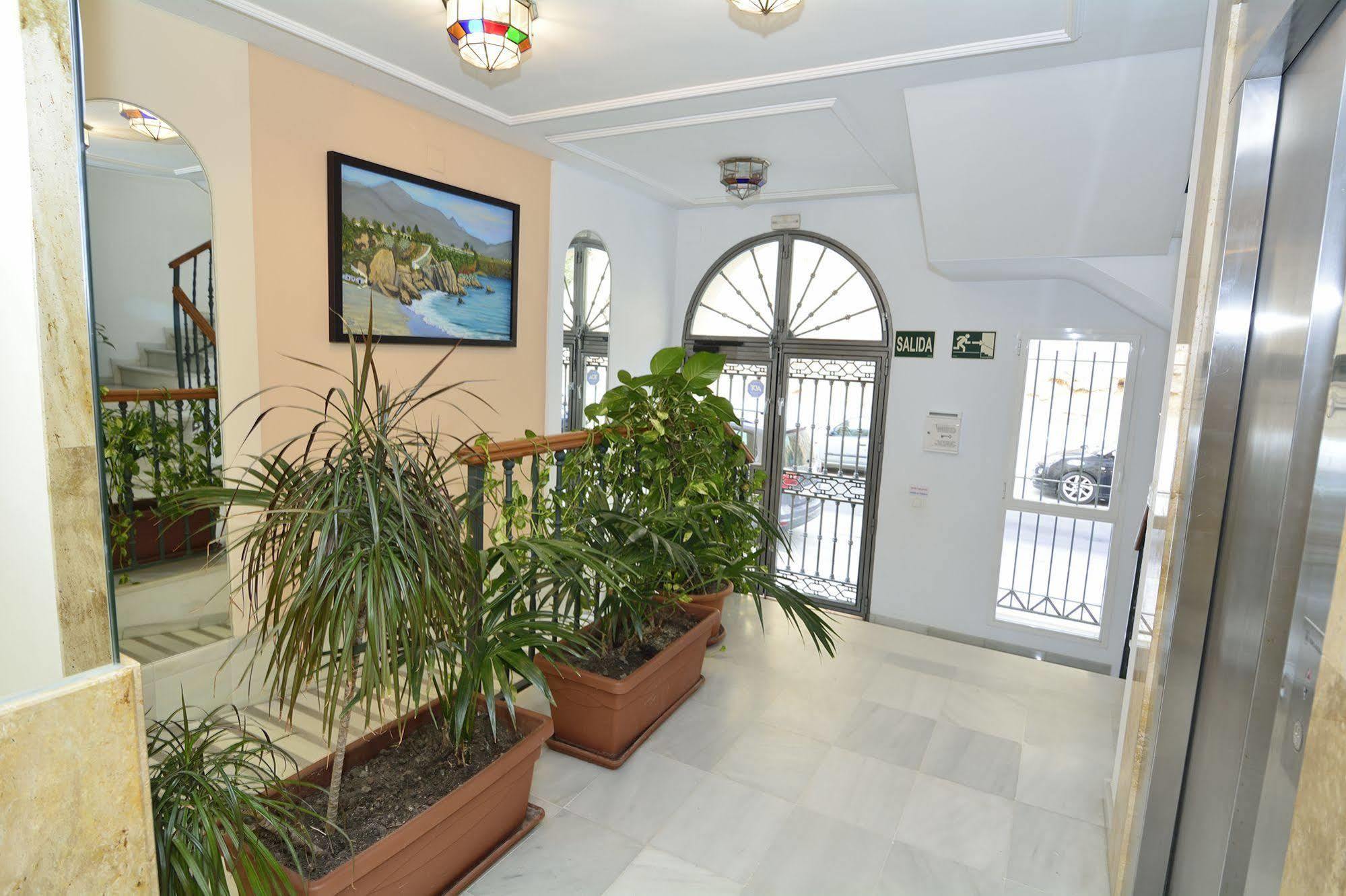 Apartamentos Hc Burriana Playa Нерха Экстерьер фото